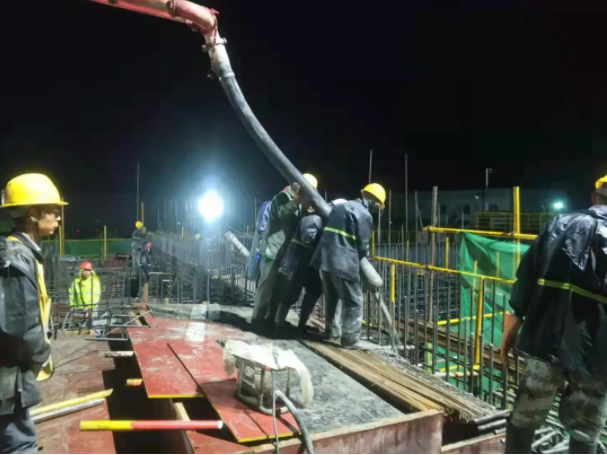 腳踏實(shí)地抓項(xiàng)目 擔(dān)當(dāng)奉獻(xiàn)保民生 ——市產(chǎn)投集團(tuán)“學(xué)黨史、辦實(shí)事、保民生” 穩(wěn)步推進(jìn)重大項(xiàng)目建設(shè)(圖2)